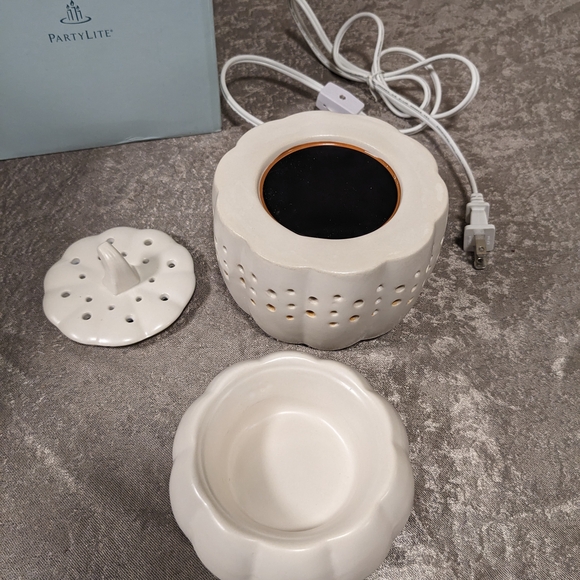 ParyLite Retired Autumn Pumpkin Aroma Melts Warmer P90776 - Picture 4 of 9